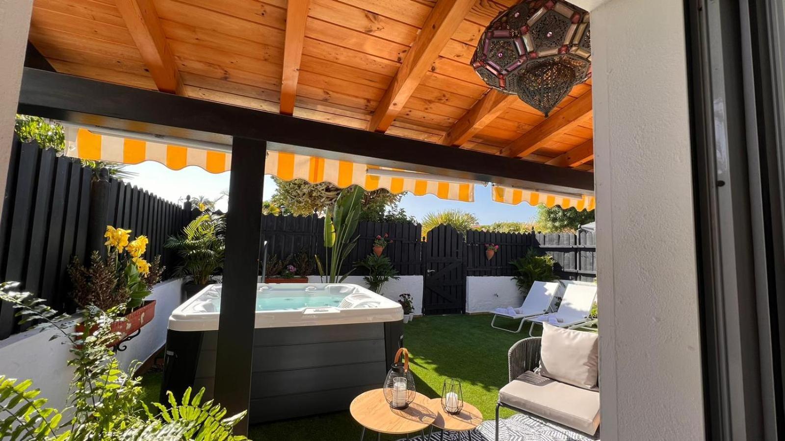 Oasis Beach Holiday Home With Jacuzzi Playa del Inglés Exterior foto