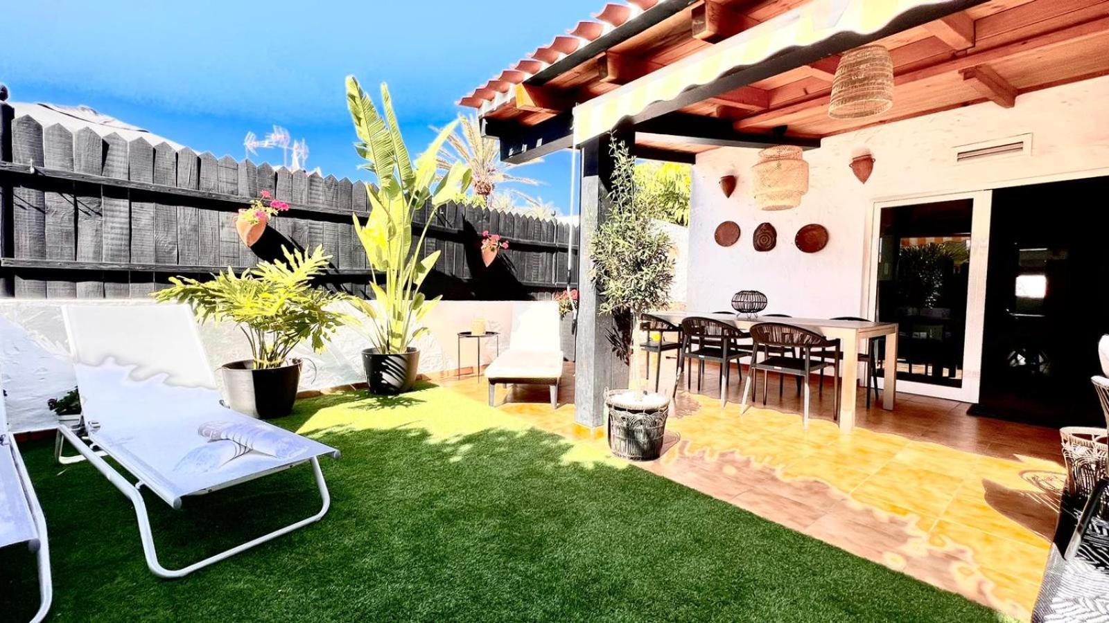 Oasis Beach Holiday Home With Jacuzzi Playa del Inglés Exterior foto