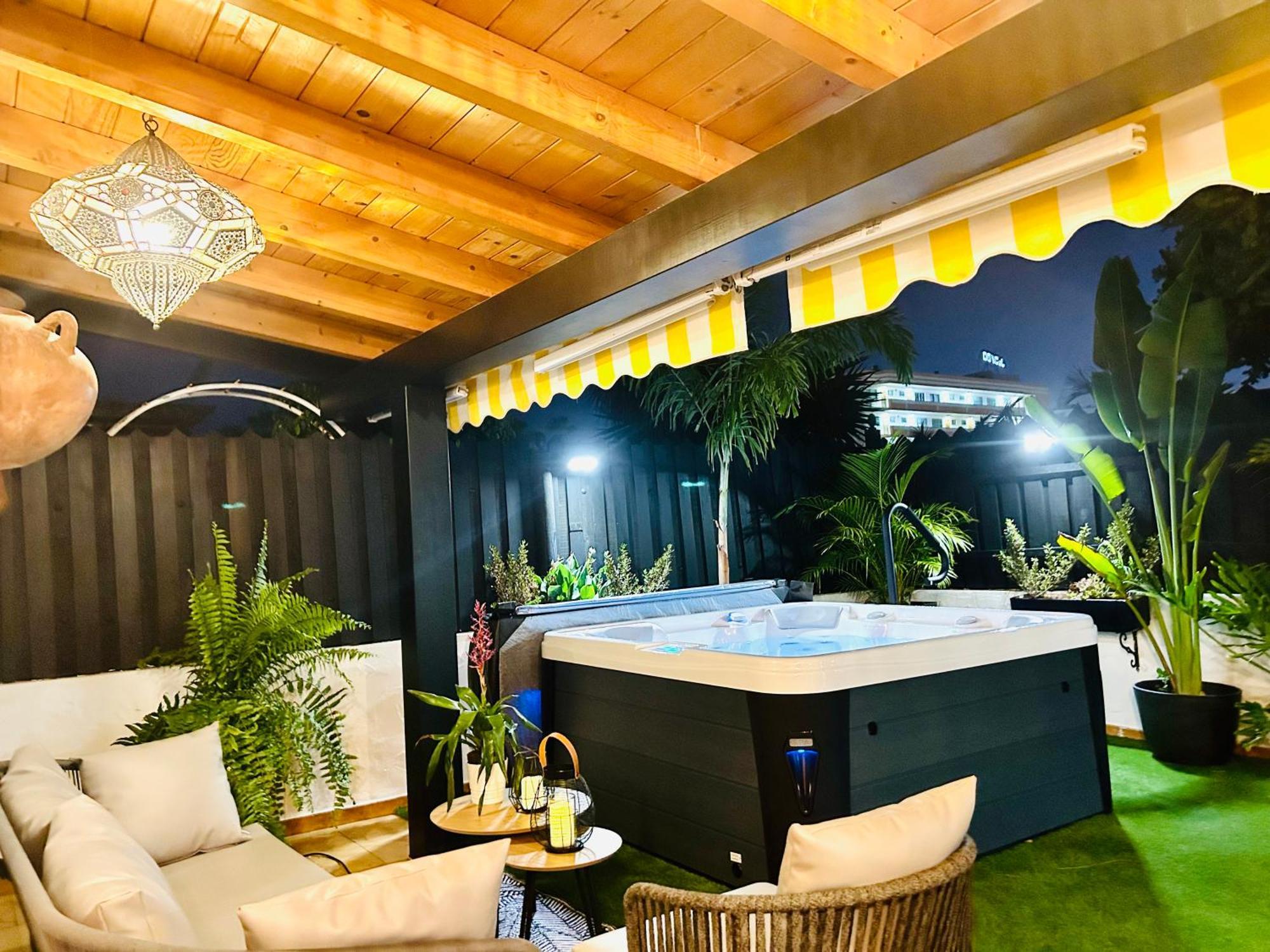 Oasis Beach Holiday Home With Jacuzzi Playa del Inglés Exterior foto